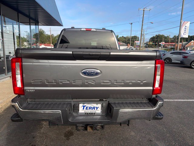 Used 2025 Ford F250 XLT AWD/4WD image 4