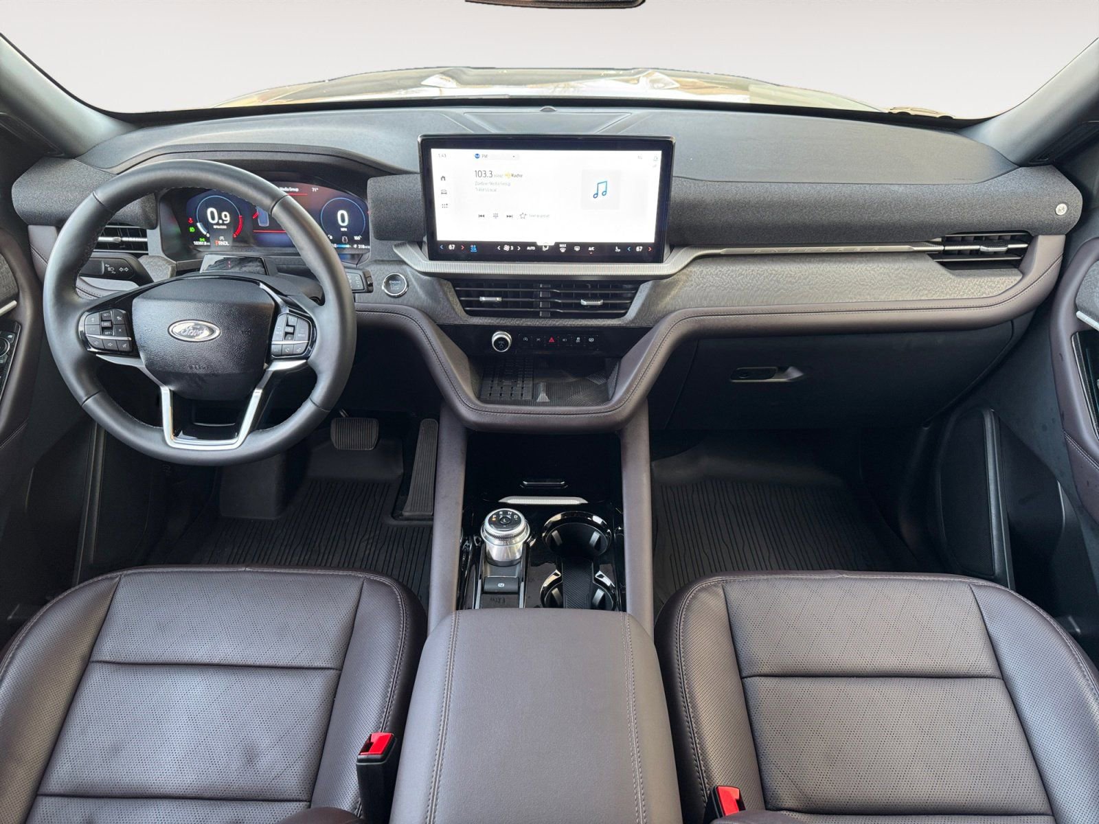 Used 2025 Ford Explorer Platinum image 10