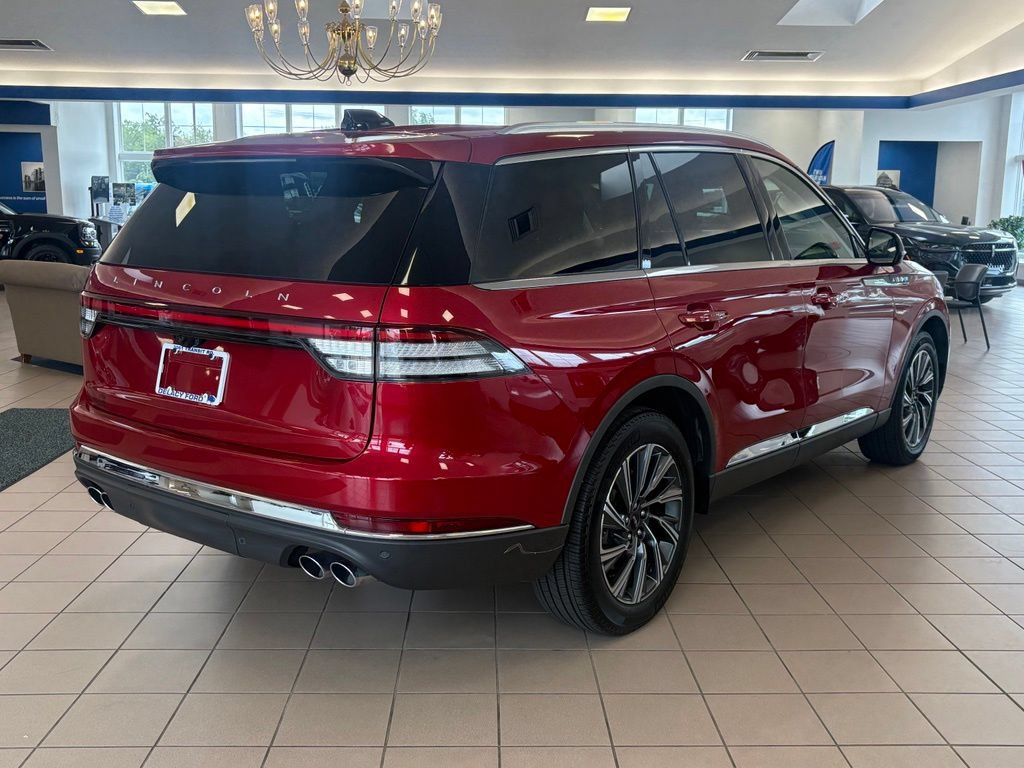 Used 2025 Lincoln Aviator AWD w/ Equipment Group 101A image 5
