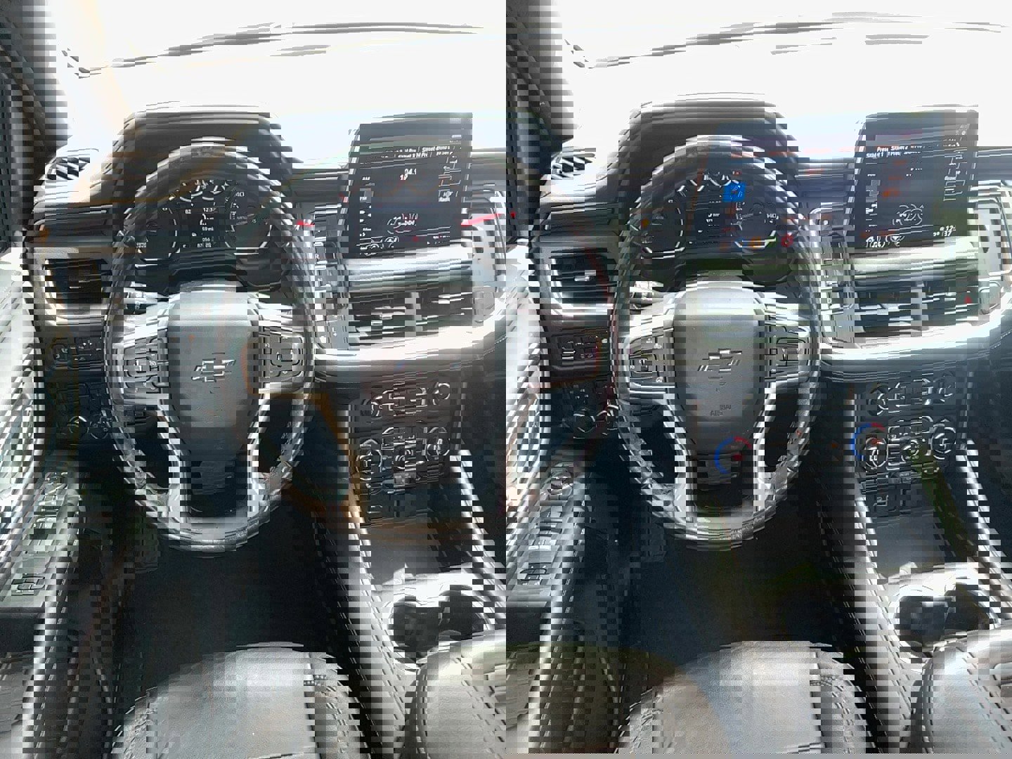 Used 2021 Chevrolet Tahoe Z71 w/ Z71 Signature Package image 16