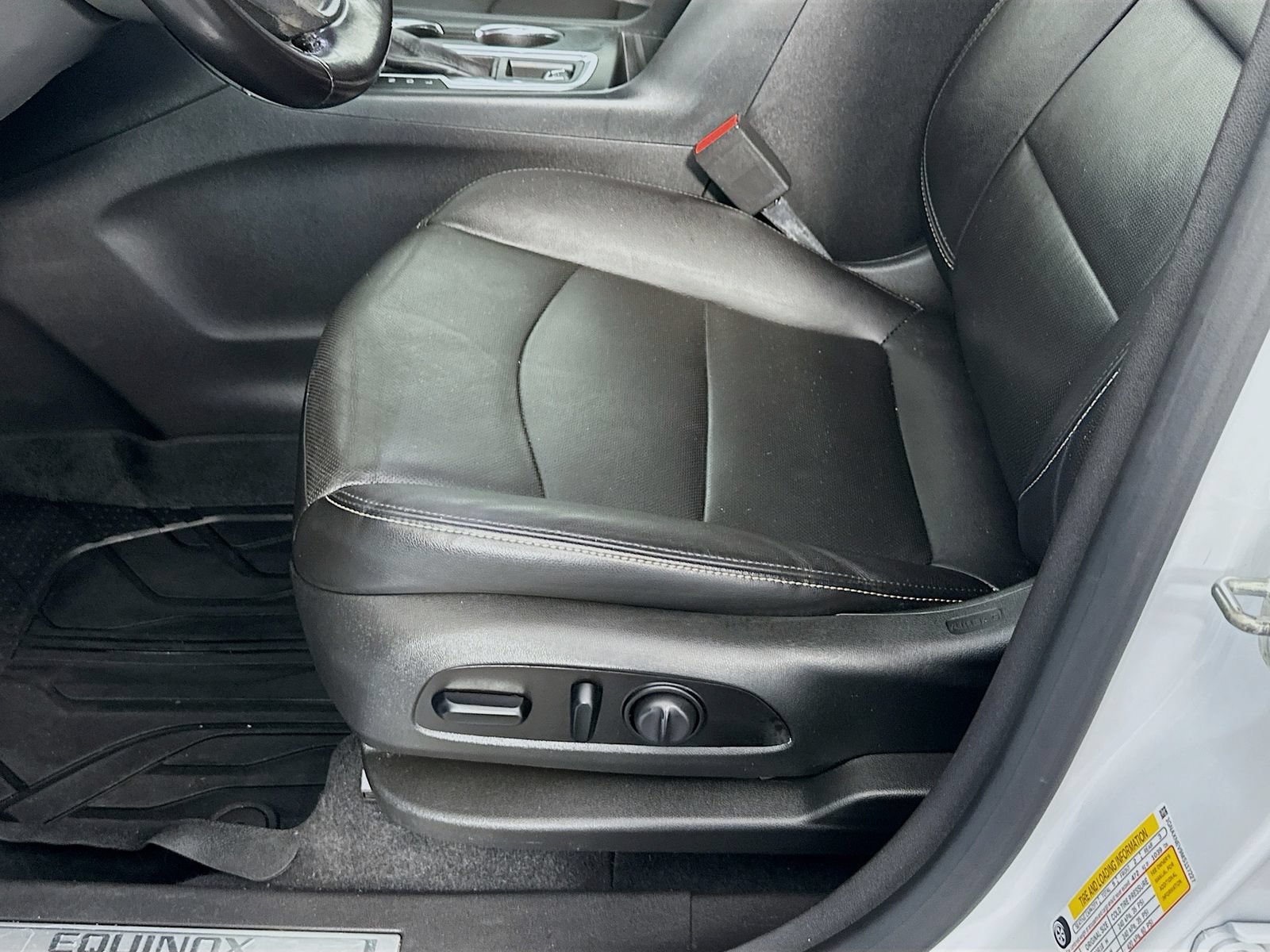 Used 2021 Chevrolet Equinox Premier w/ LPO, Floor Liner Package FWD image 20