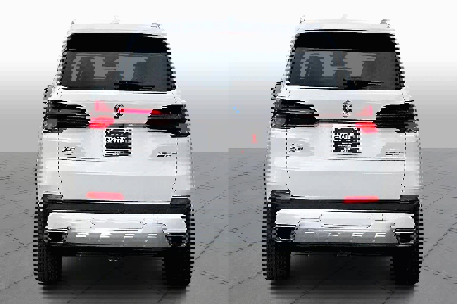 Used 2026 BMW X5 xDrive50e w/ Climate Comfort Package image 4