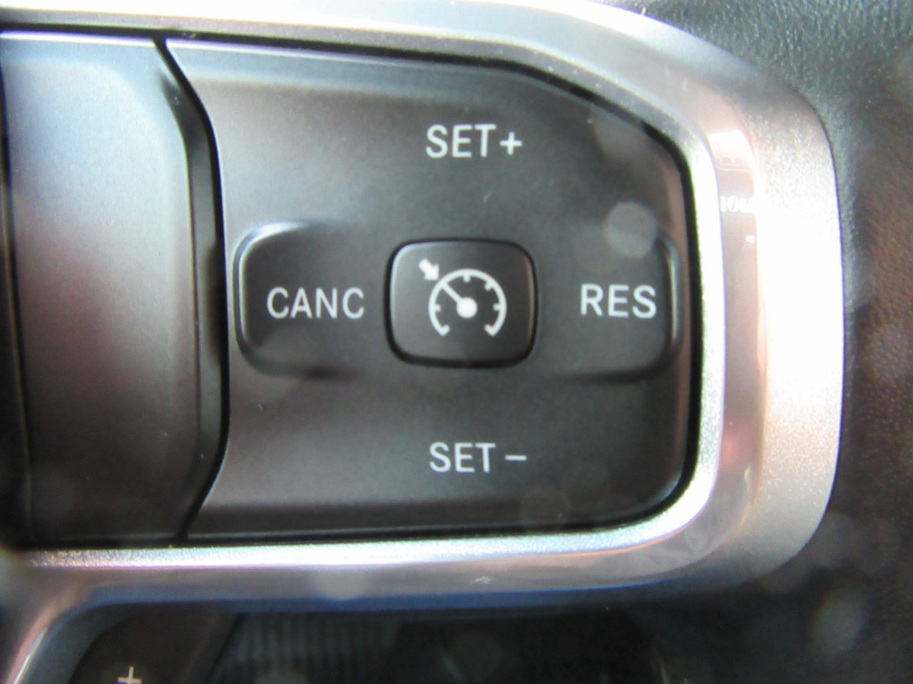 Used 2024 RAM 2500 Laramie image 36