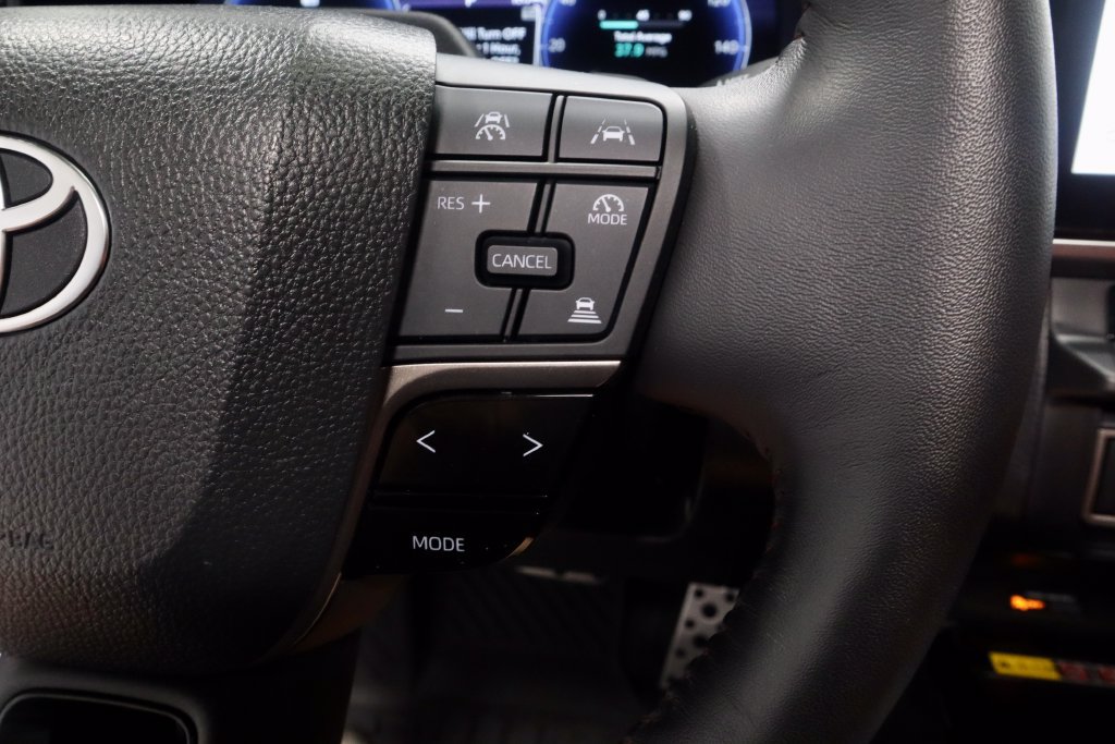 Used 2025 Toyota Camry XSE w/ Premium Plus Package AWD/4WD image 31
