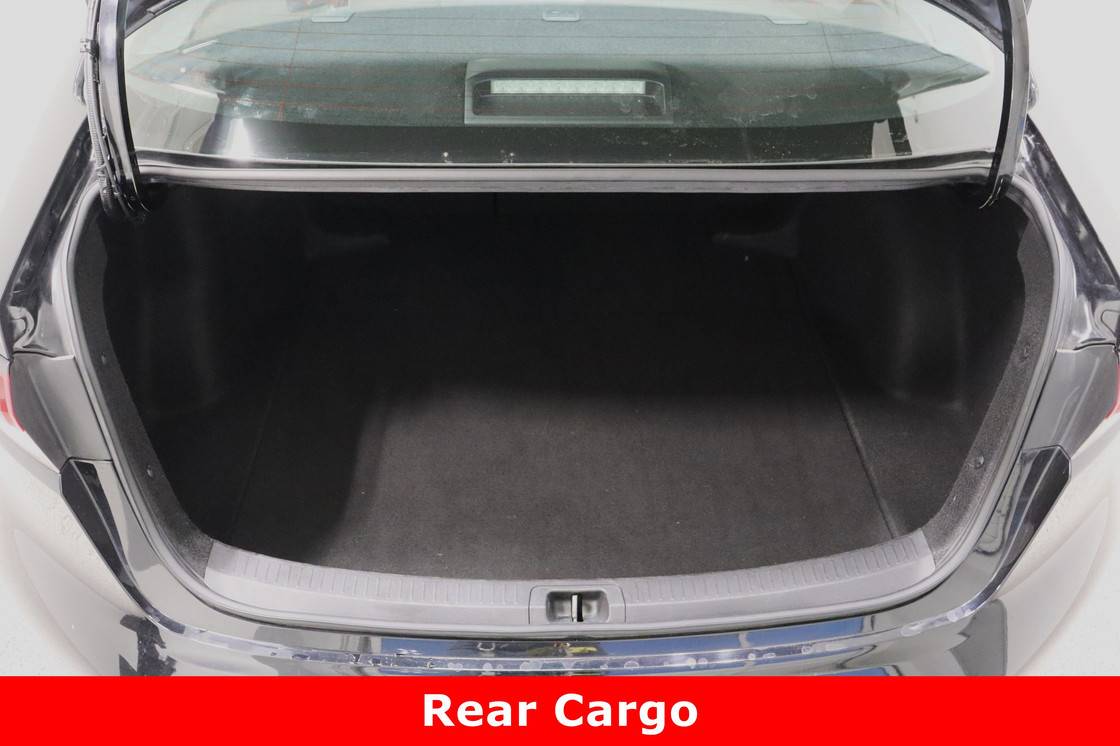 Used 2024 Toyota Corolla LE image 28