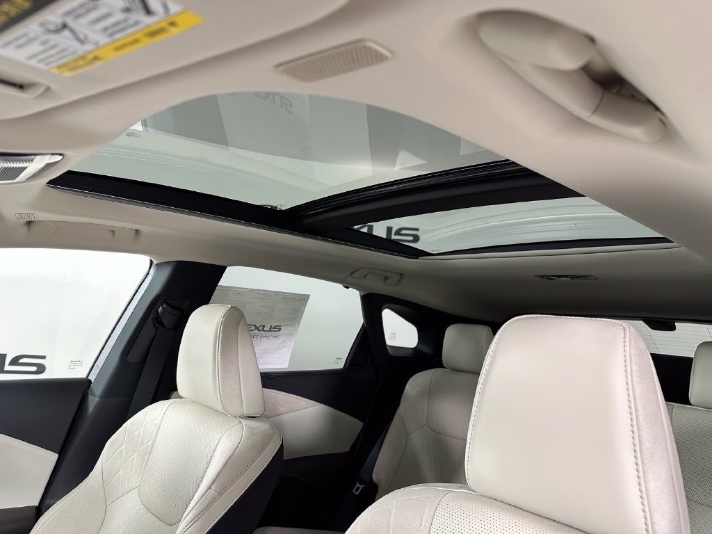 New 2026 Lexus RX 350 AWD w/ Convenience Package image 4