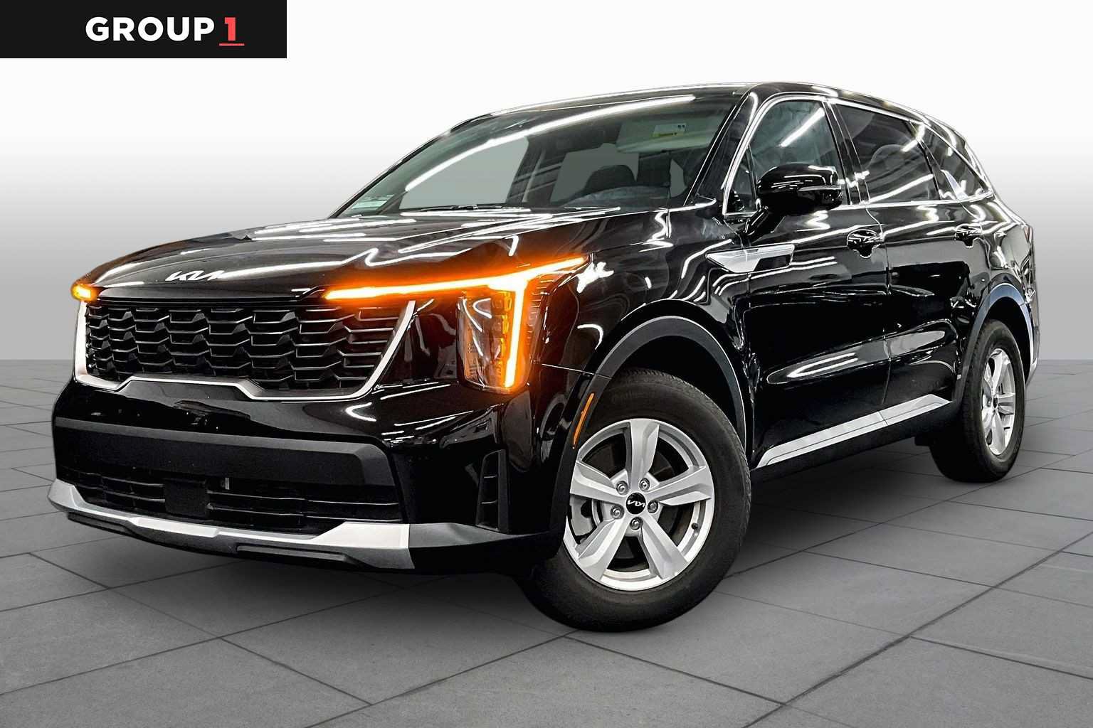 Used 2026 Kia Sorento LX FWD image 1
