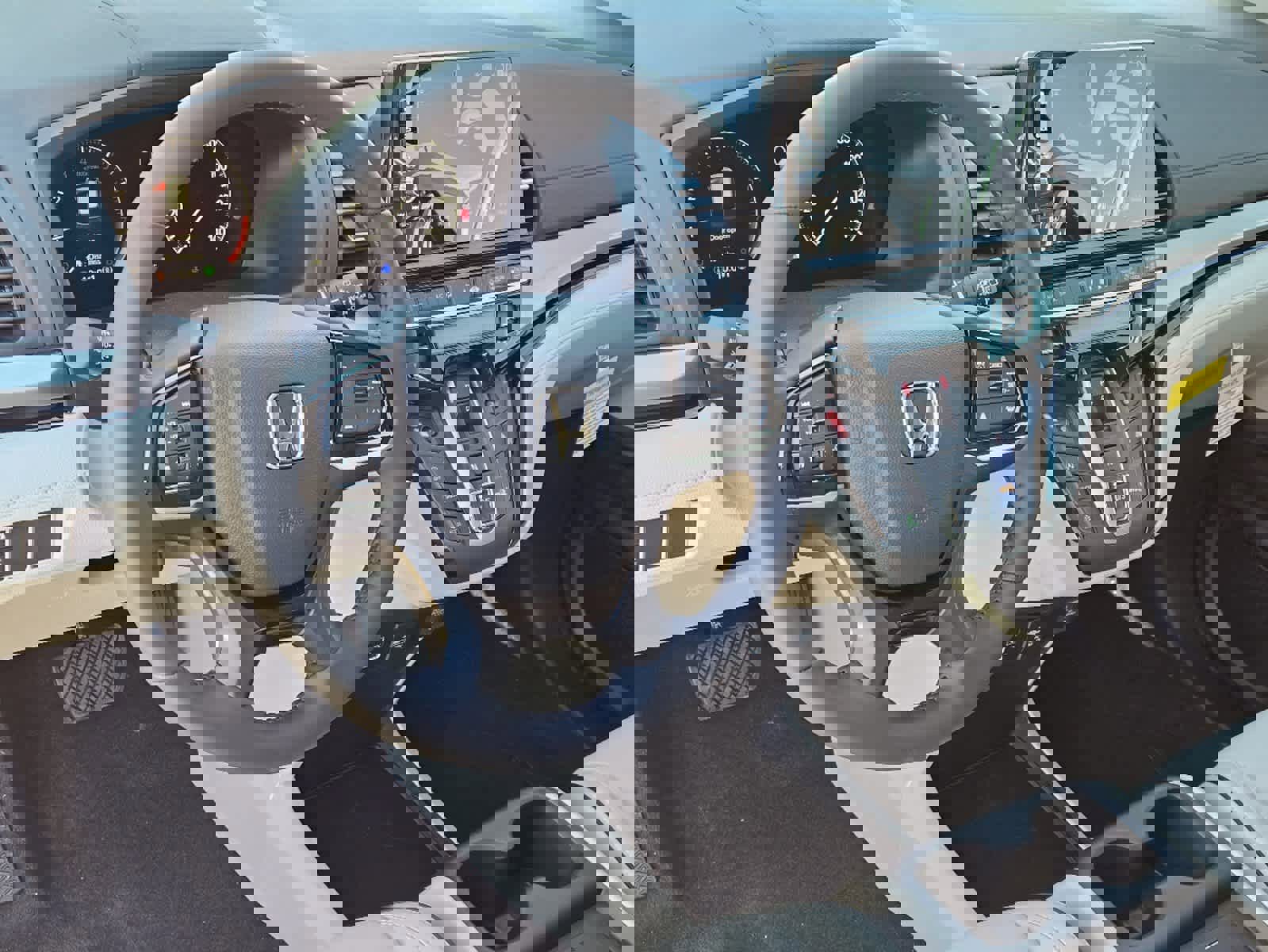 New 2026 Honda Odyssey Touring video 2