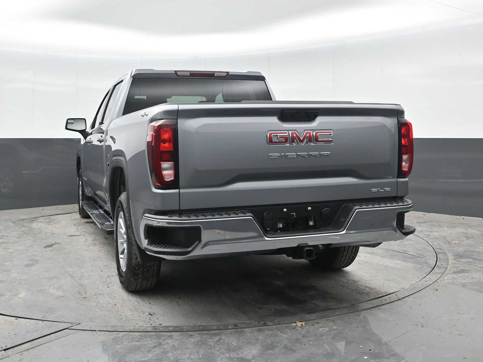 New 2026 GMC Sierra 1500 SLE AWD/4WD image 10