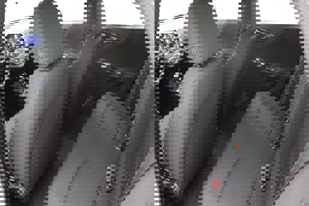 Used 2023 Chevrolet Malibu LS image 11