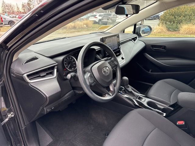 Used 2022 Toyota Corolla LE image 23