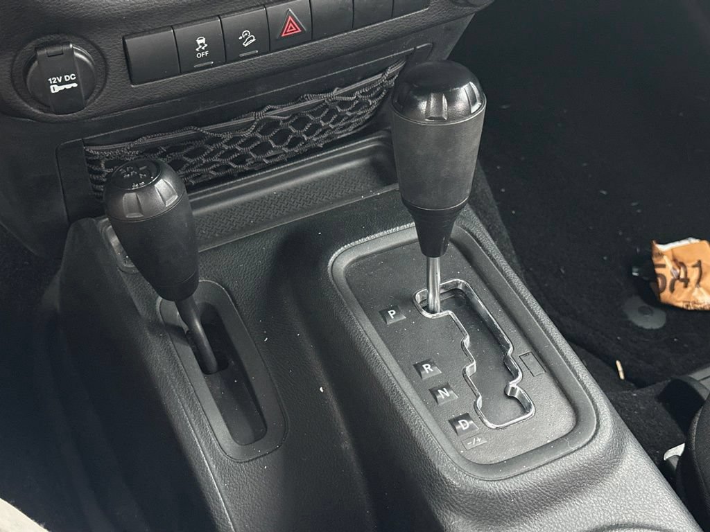 Used 2018 Jeep Wrangler Sport AWD/4WD image 26