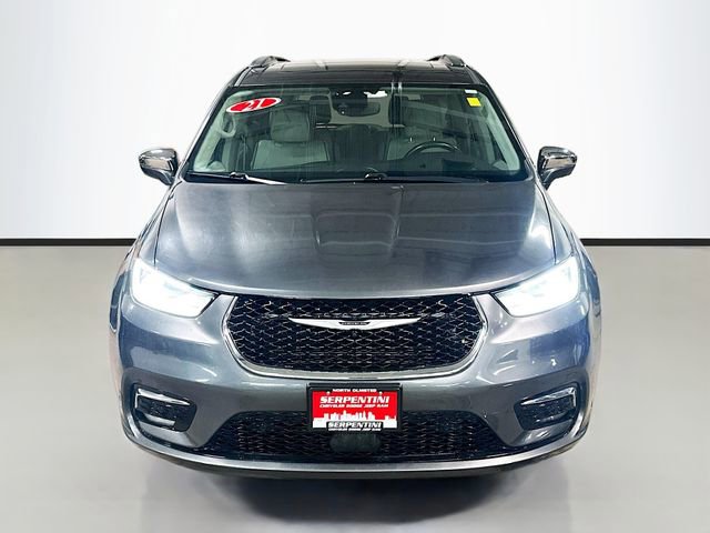 Used 2021 Chrysler Pacifica Limited w/ Premium & Safety Sphere Group image 4