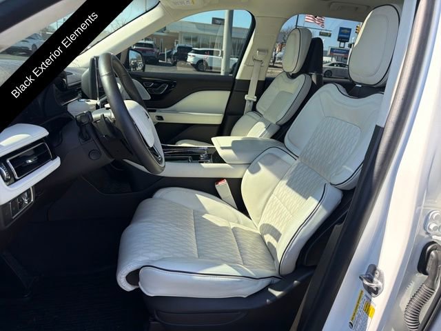 Certified 2023 Lincoln Aviator Black Label w/ Jet Package image 13