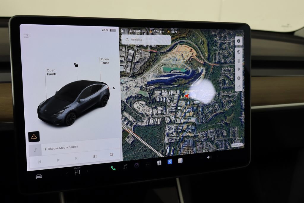 Used 2020 Tesla Model Y Long Range image 40
