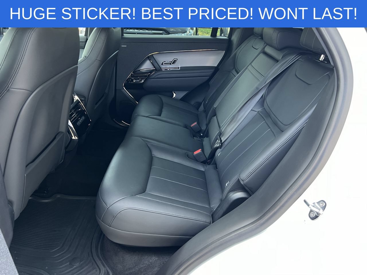 Used 2025 Land Rover Range Rover Sport Dynamic SE AWD/4WD image 25