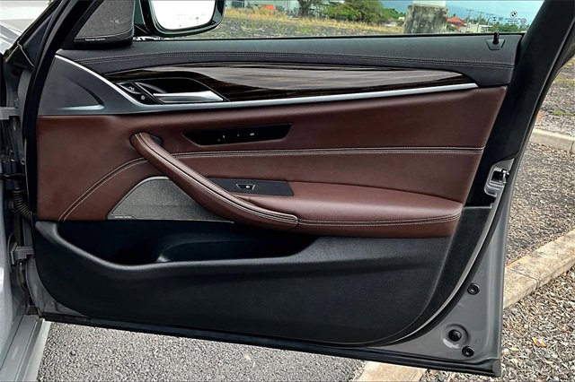 Used 2022 BMW M550i xDrive w/ Shadowloine Package image 19