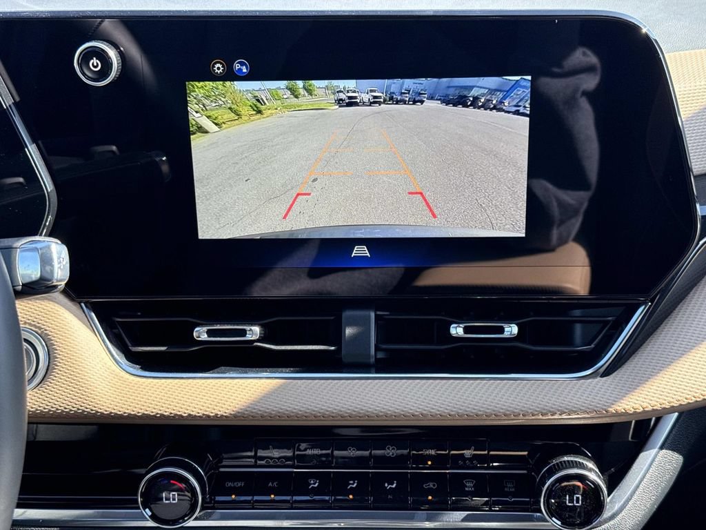 New 2026 Chevrolet Equinox ACTIV AWD/4WD image 4