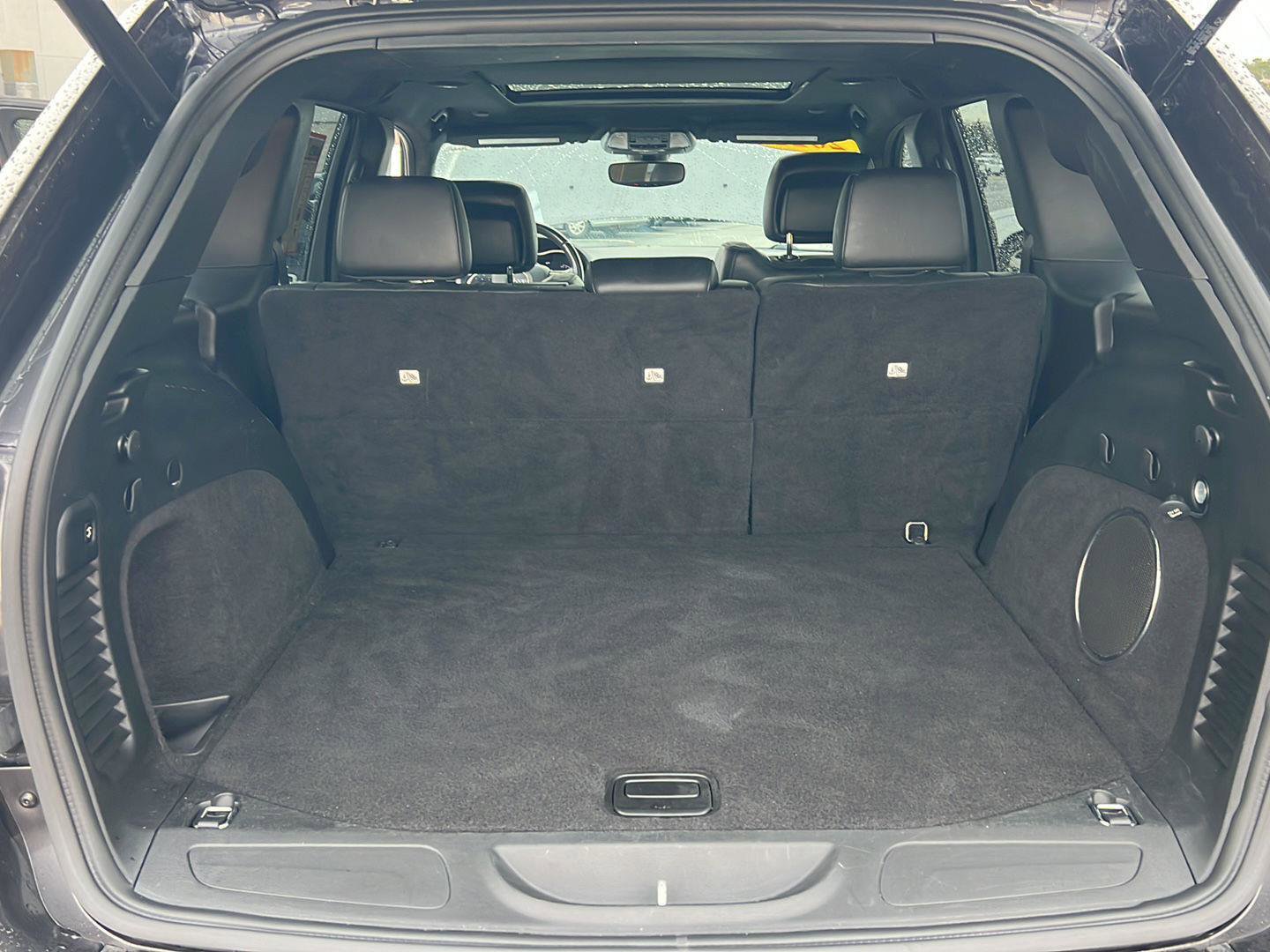 Used 2021 Jeep Grand Cherokee Limited w/ Sun & Sound Group image 36