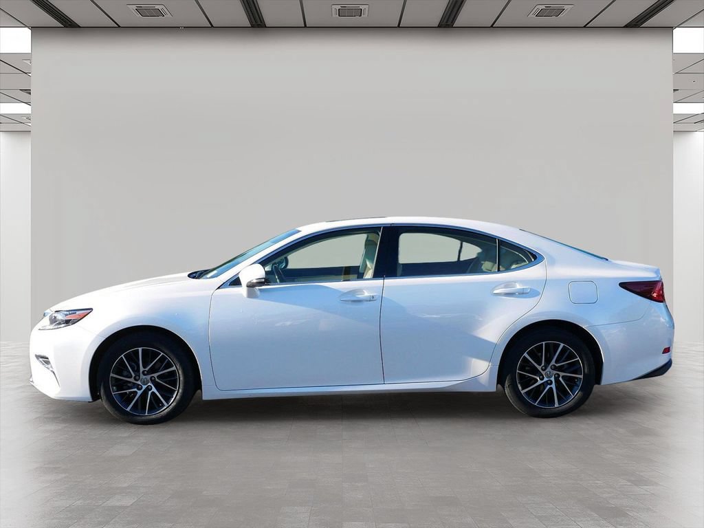 Used 2017 Lexus ES 350 w/ Premium Package FWD image 3