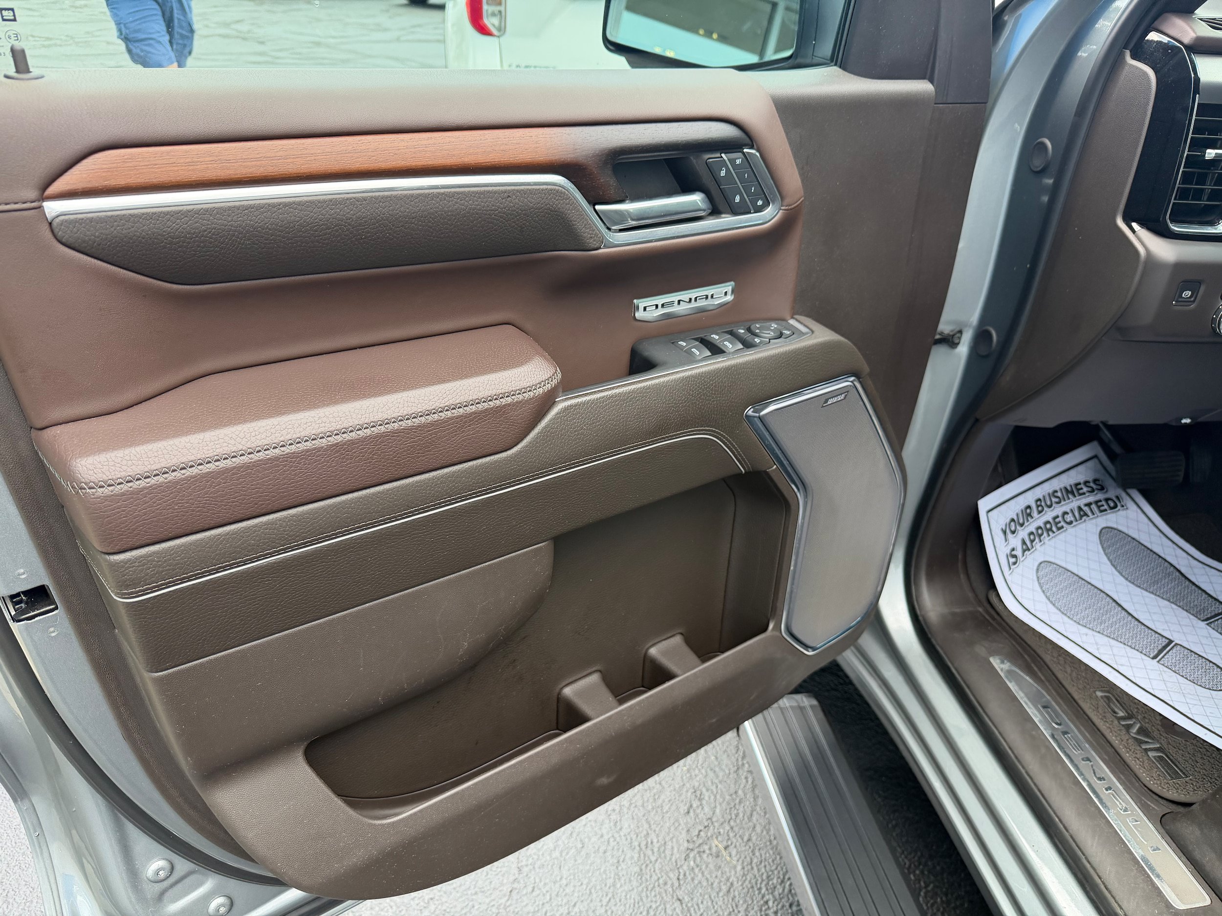 Used 2024 GMC Sierra 1500 Denali w/ Technology Package AWD/4WD image 13