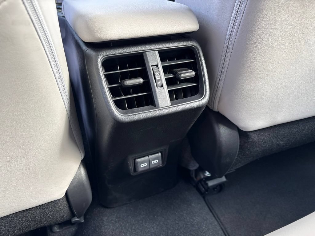 Used 2022 Lexus UX 200 w/ Accessory Package (Z1) FWD image 25