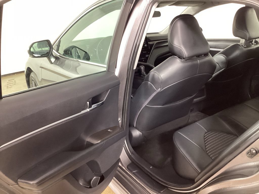 Used 2023 Toyota Camry SE AWD/4WD image 26