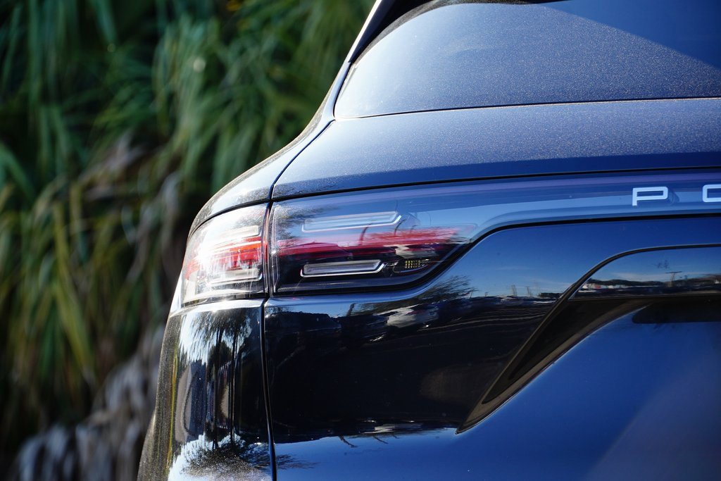 Used 2019 Porsche Cayenne S image 7