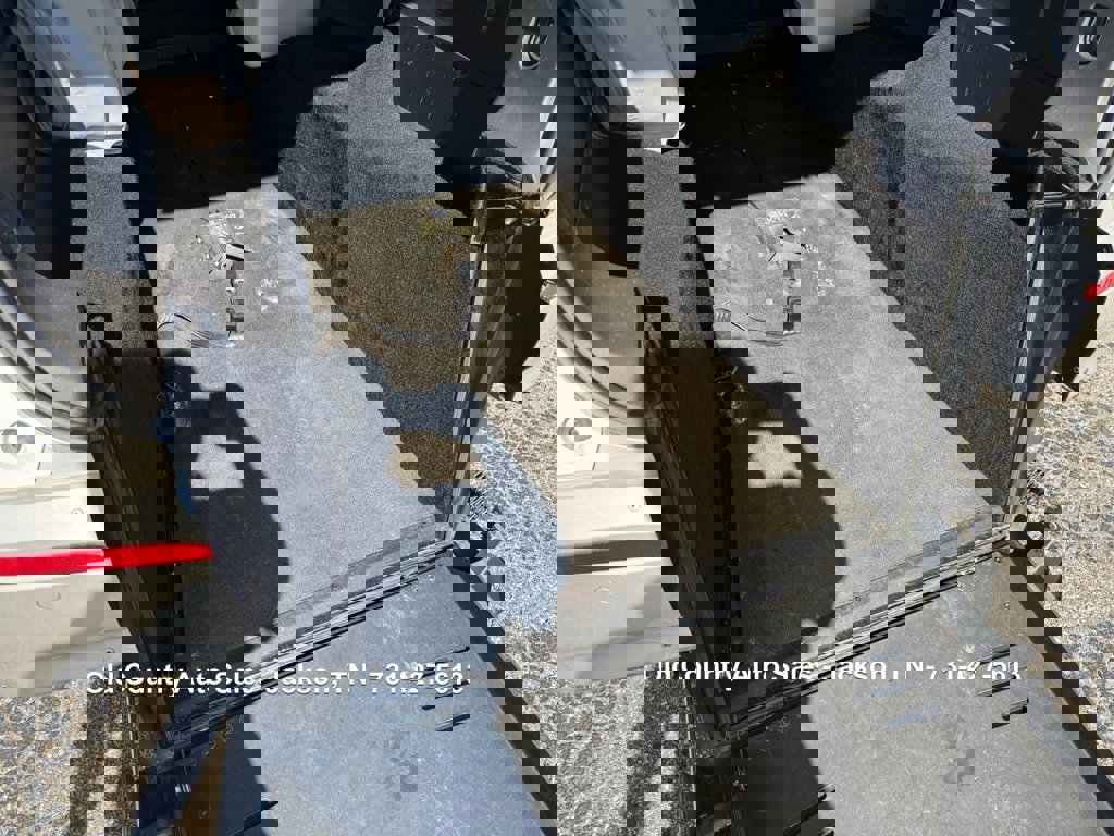 Used 2020 Buick Enclave Essence image 18