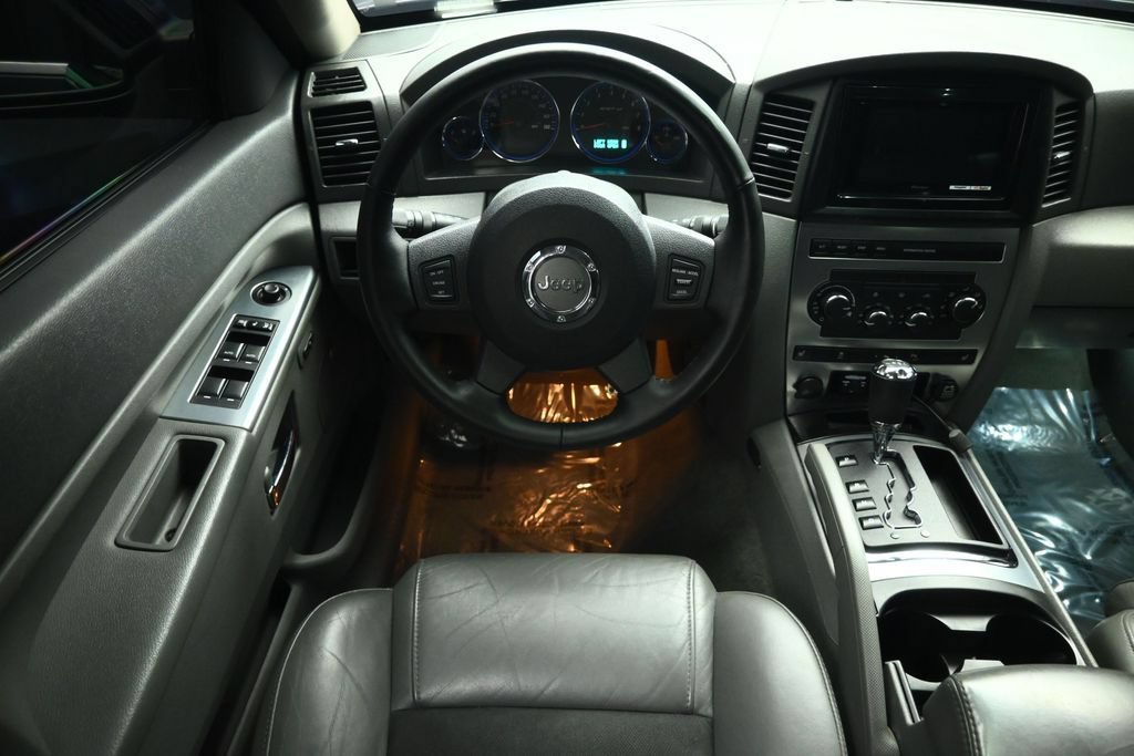 Used 2007 Jeep Grand Cherokee SRT8 w/ SRT Option Group I AWD/4WD image 33