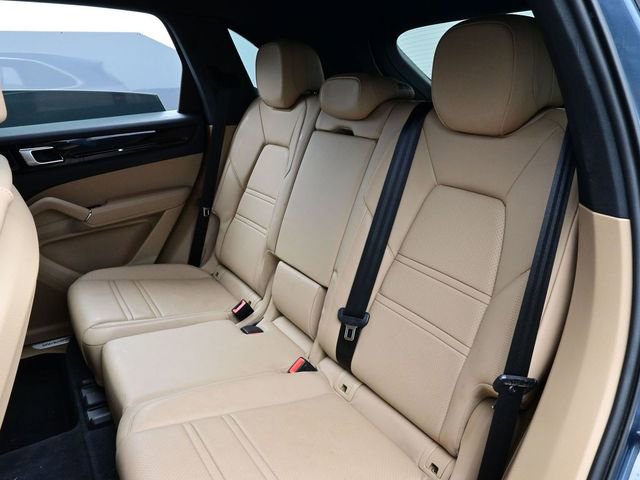 Certified 2019 Porsche Cayenne AWD/4WD image 15