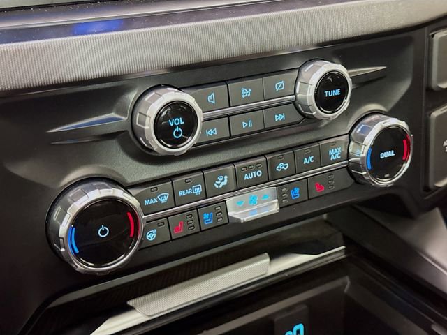 Used 2024 Ford F450 Platinum w/ FX4 Off-Road Package image 16