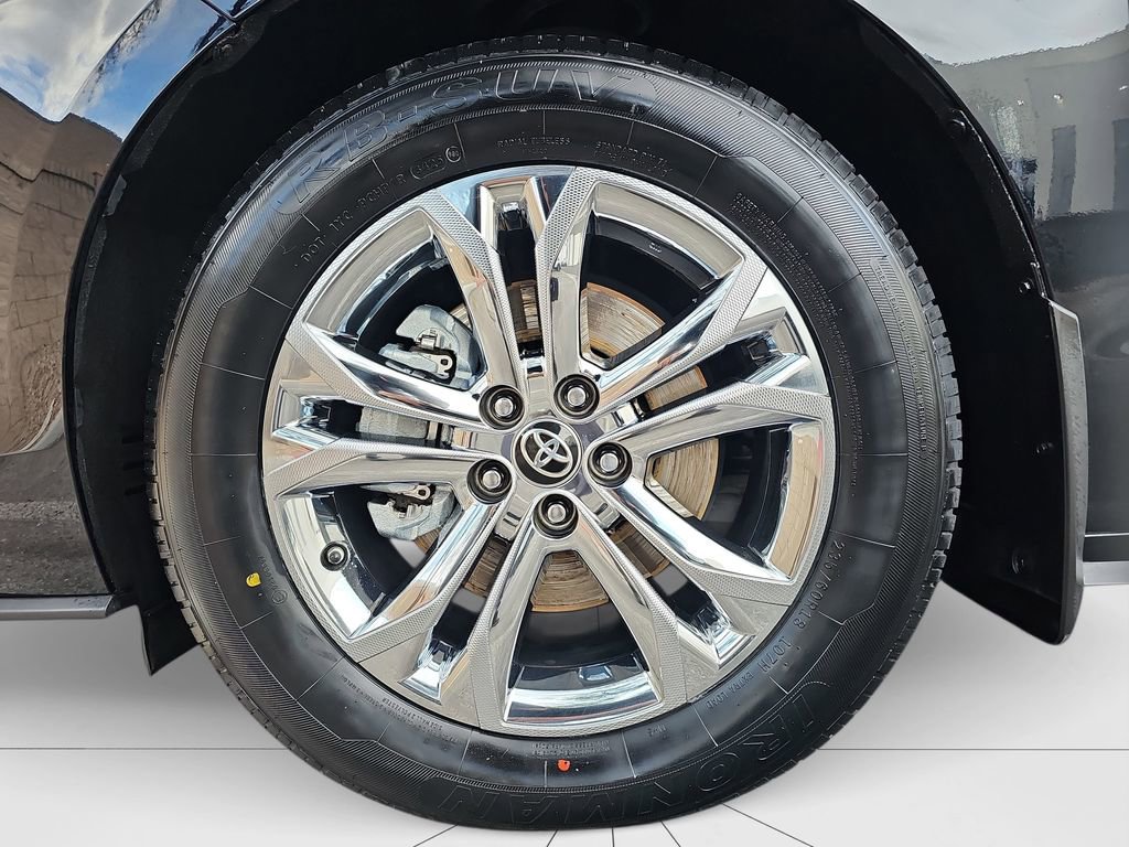 Certified 2022 Toyota Sienna Platinum image 26