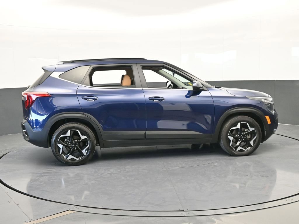 Used 2024 Kia Seltos EX image 7