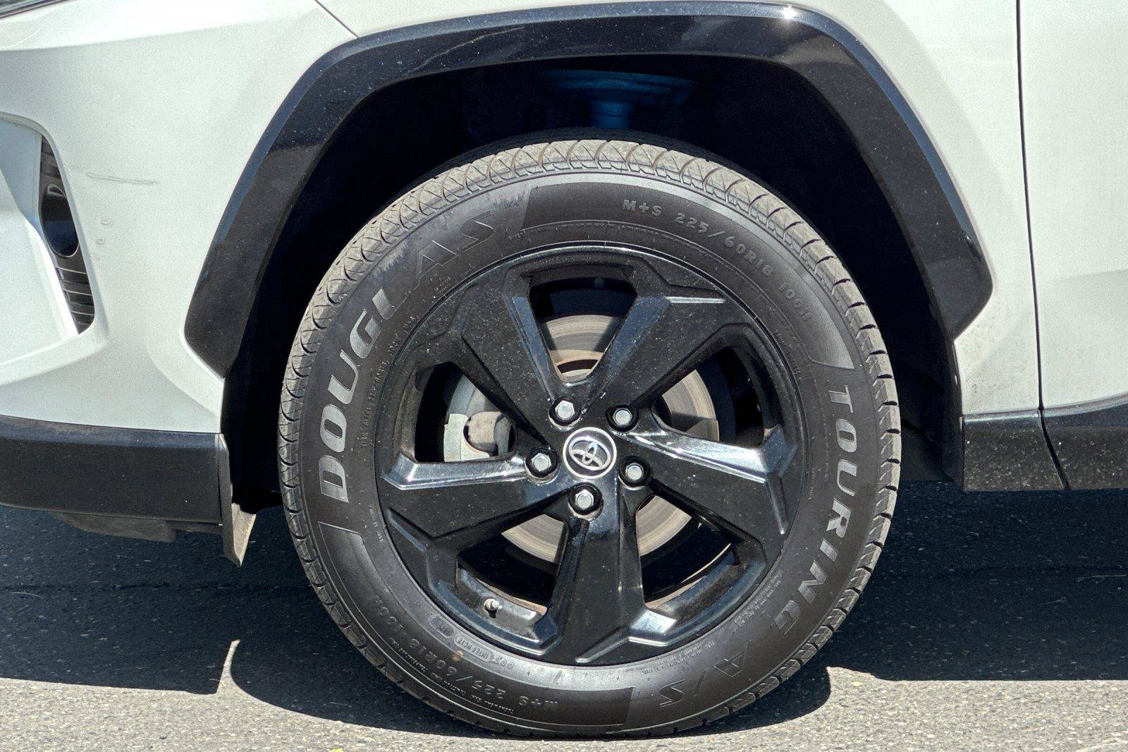 Used 2019 Toyota RAV4 XSE w/ Carpet Mat Package AWD/4WD image 26