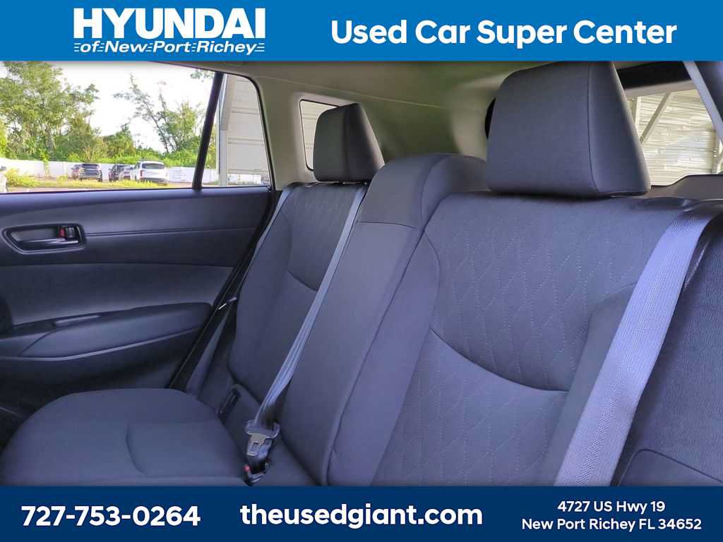 Used 2024 Toyota Corolla Cross LE FWD image 14