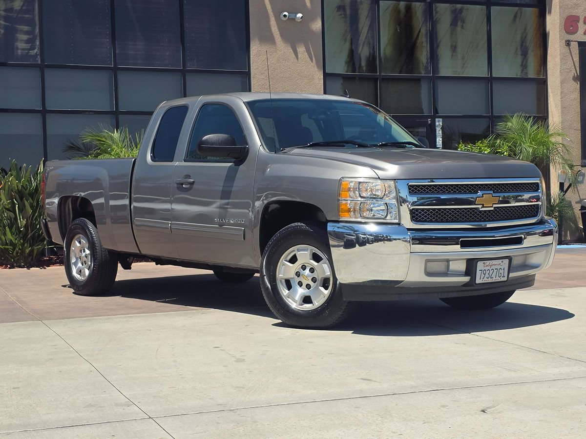 Used 2012 Chevrolet Silverado 1500 LT w/ All-Star Edition RWD image 3