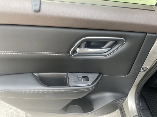 Used 2023 Nissan Rogue Platinum w/ Platinum Premium Package image 59