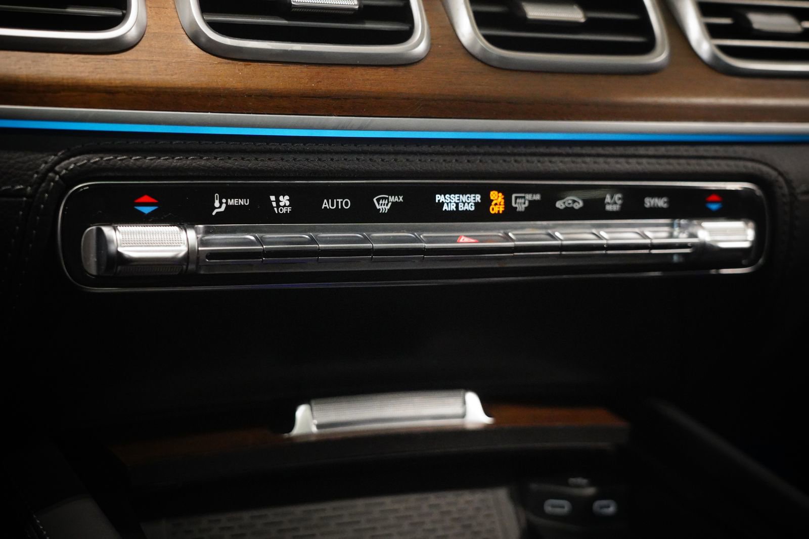 Certified 2024 Mercedes-Benz GLS 580 4MATIC image 27