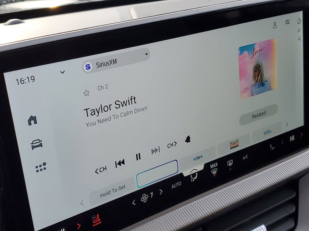 New 2026 Ford Explorer Active w/ Active Comfort Package image 18