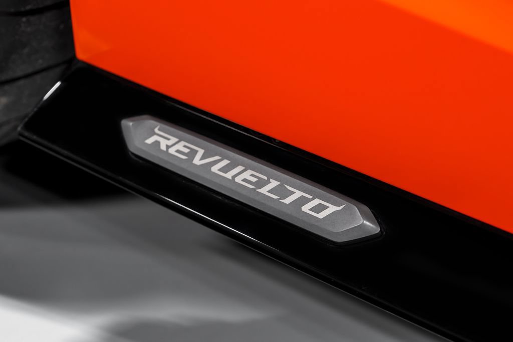 Used 2024 Lamborghini Revuelto AWD/4WD image 48
