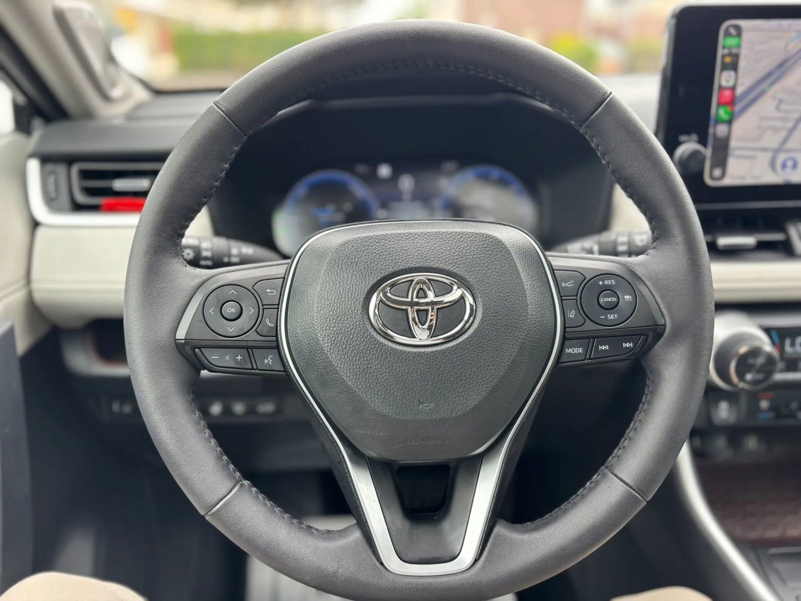 Used 2024 Toyota RAV4 Limited w/ Weather Package AWD/4WD image 14
