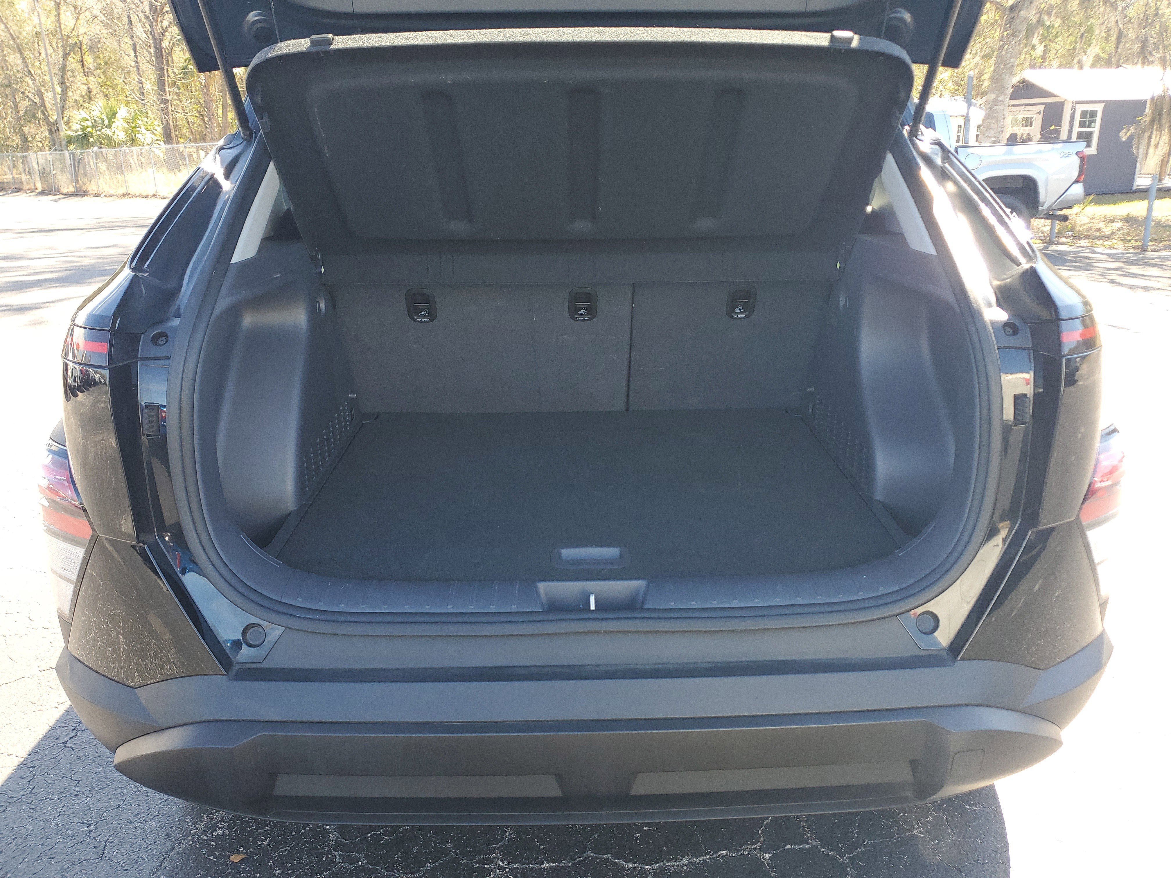 Used 2025 Hyundai Kona SEL image 25