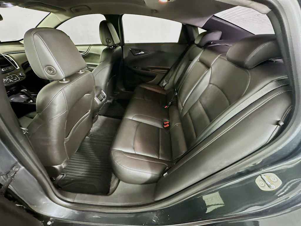 Used 2016 Chevrolet Malibu LT w/ Leather Package image 32