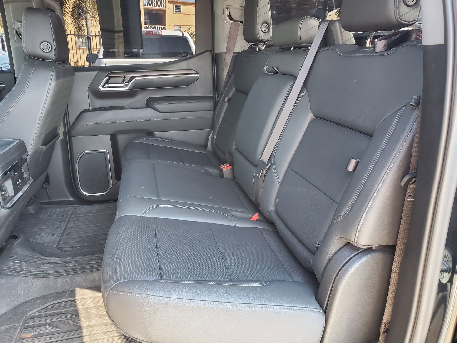 Used 2023 GMC Sierra 1500 SLT w/ SLT Premium Package image 11