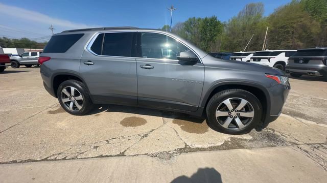 Used 2019 Chevrolet Traverse LT w/ LT Premium Package AWD/4WD image 10