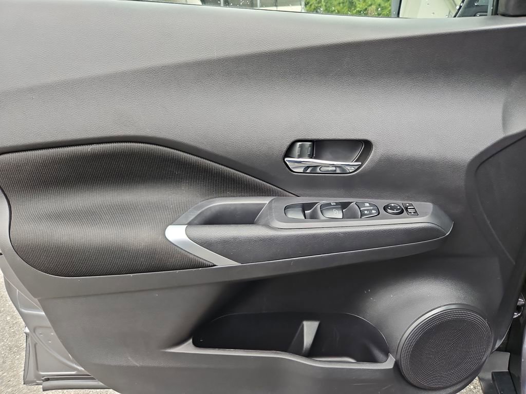 Used 2024 Nissan Kicks SV image 24