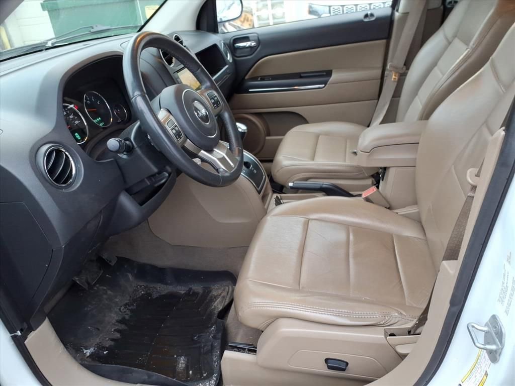 Used 2011 Jeep Compass Limited image 7