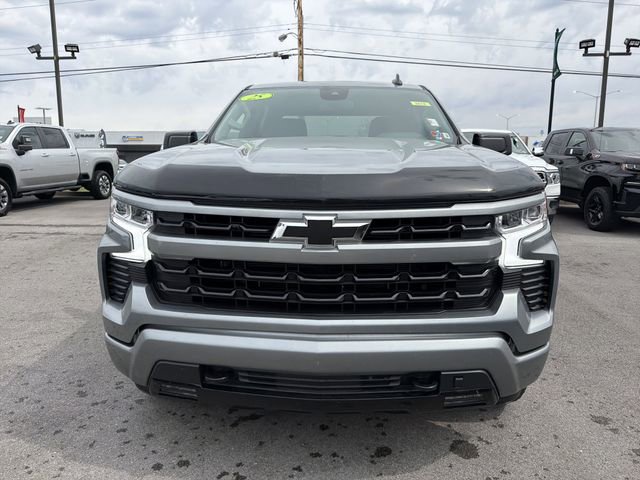 Used 2025 Chevrolet Silverado 1500 RST AWD/4WD image 2