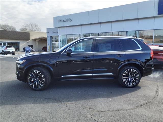 Used 2025 Volvo XC90 T8 Plus w/ Protection Package Premier image 4